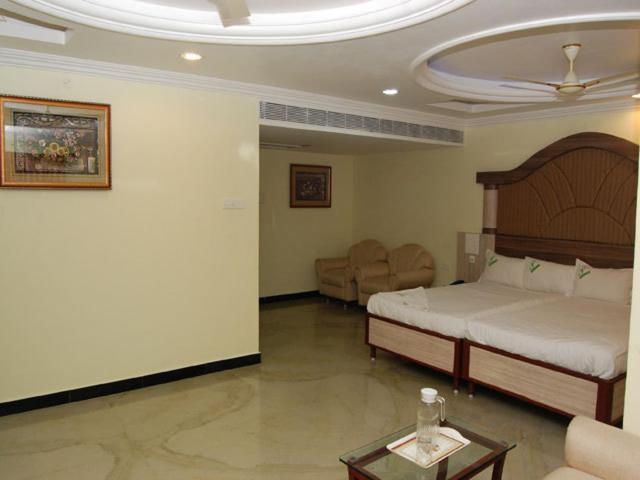 Shri Perumal Inn Puducherry Zewnętrze zdjęcie